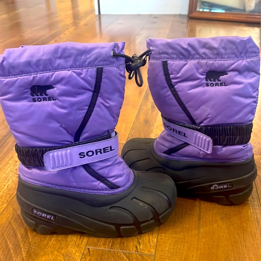 Girls SOREL snow boots